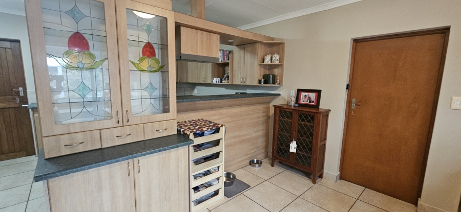2 Bedroom Property for Sale in Stilbaai Wes Western Cape